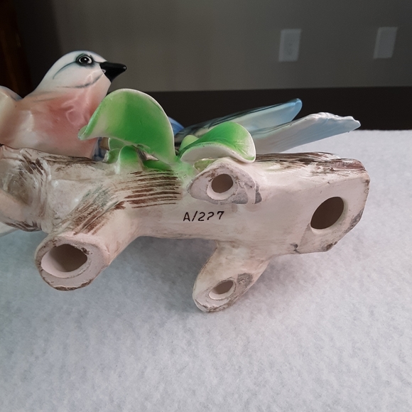 Collectible figurine Blue Jays resting on tree branch. - Picture 7 of 7